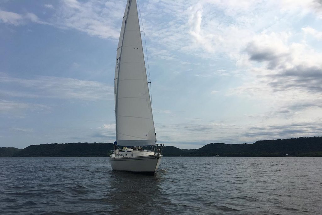 sailing on lake pepin